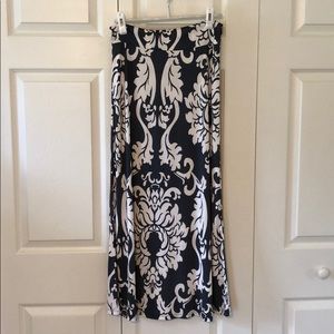 Stretch Maxi skirt